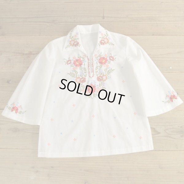 画像1: Unknown Embroidery Blouse 【Ladys】