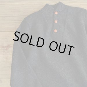 画像: NATURAL SELECTION Wool Henry-Neck Sweater