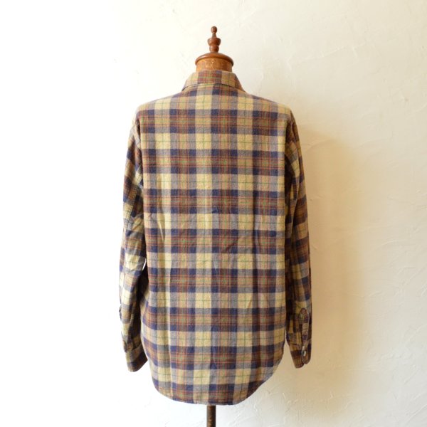 画像2: 70-80s OSH KOSH Light Flannel Shirts (2)